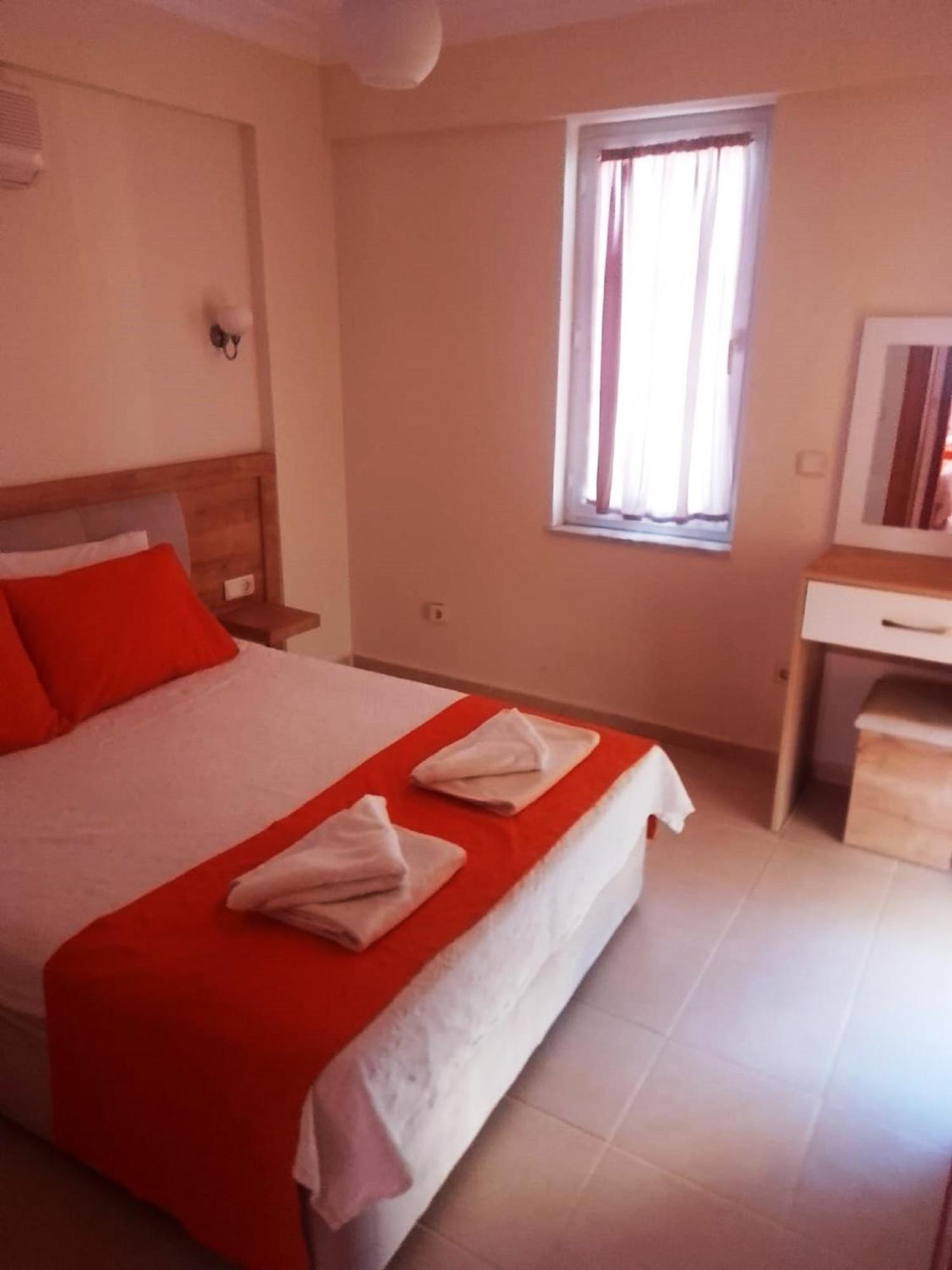 Tayfun Apart Hotel Олудениз Екстериор снимка